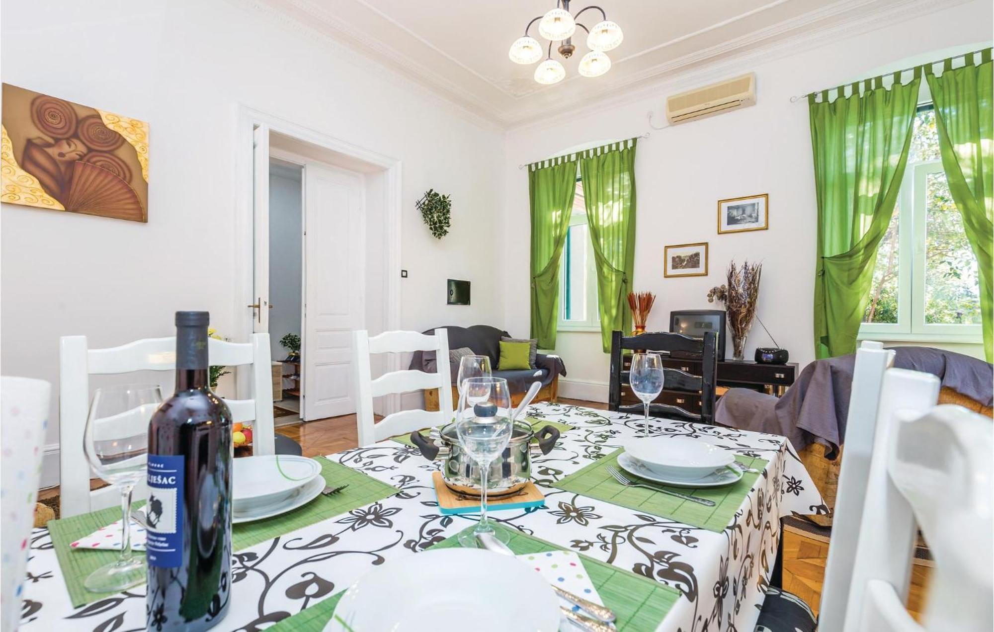 Amazing Apartment In Rijeka With Wifi Екстер'єр фото