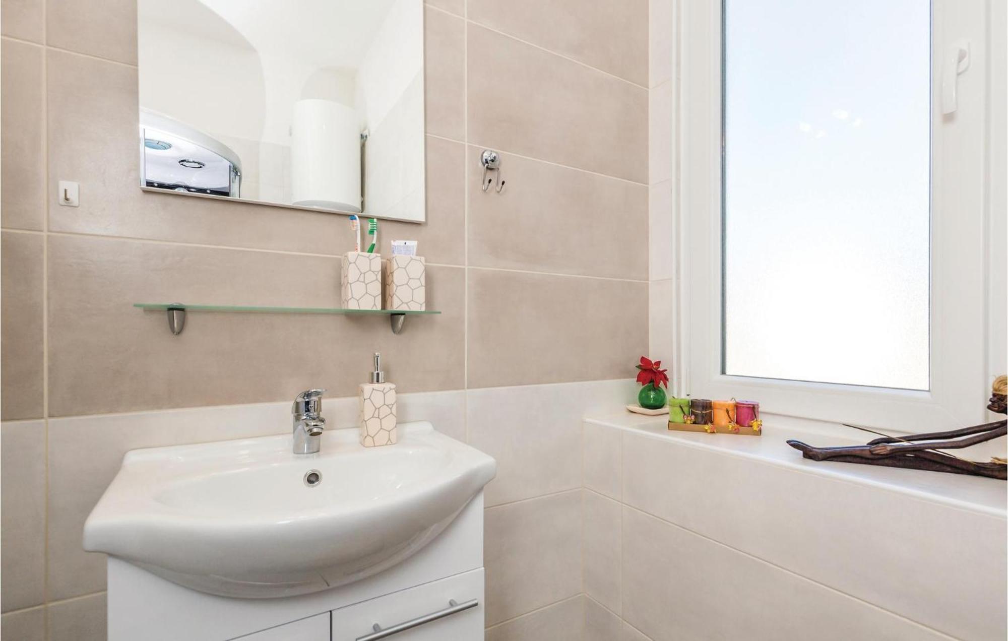 Amazing Apartment In Rijeka With Wifi Екстер'єр фото